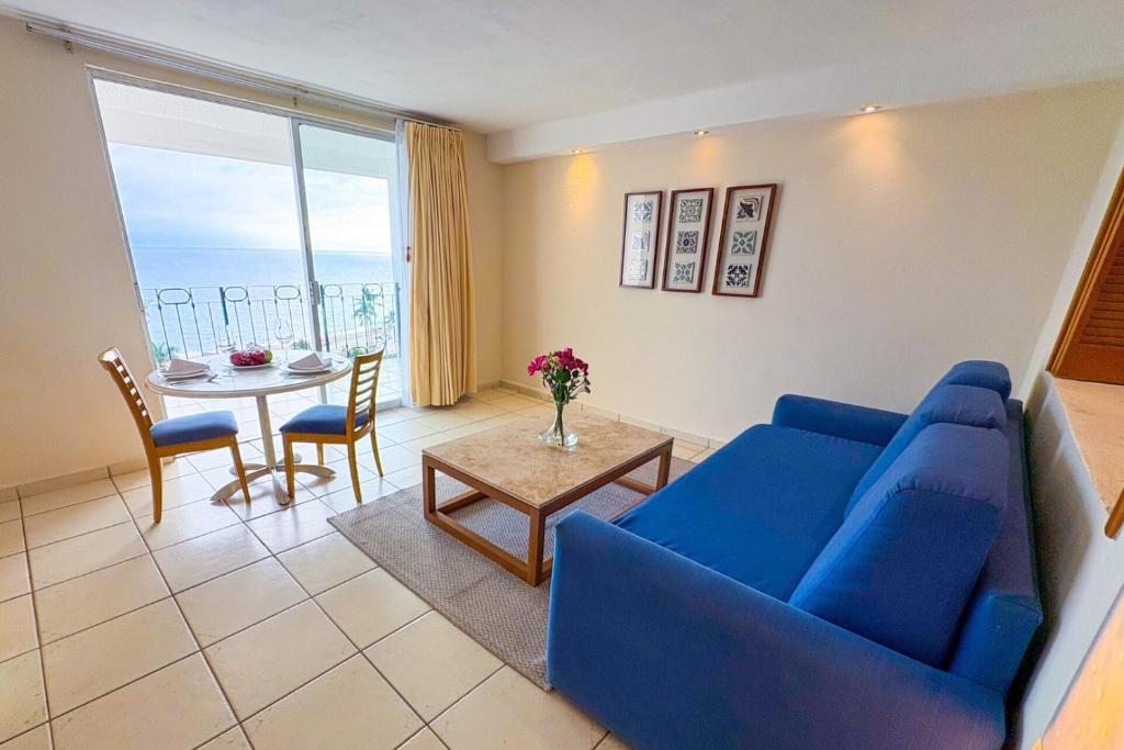Amazing Ocean View! Access to the pool & the beach — photo 1