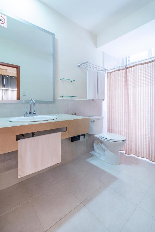 Hotel y Suites Nader photo 3