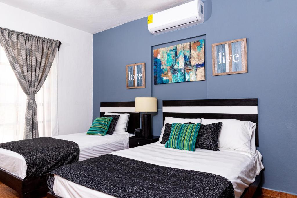 Santa Fe Studios And Suites photo 2