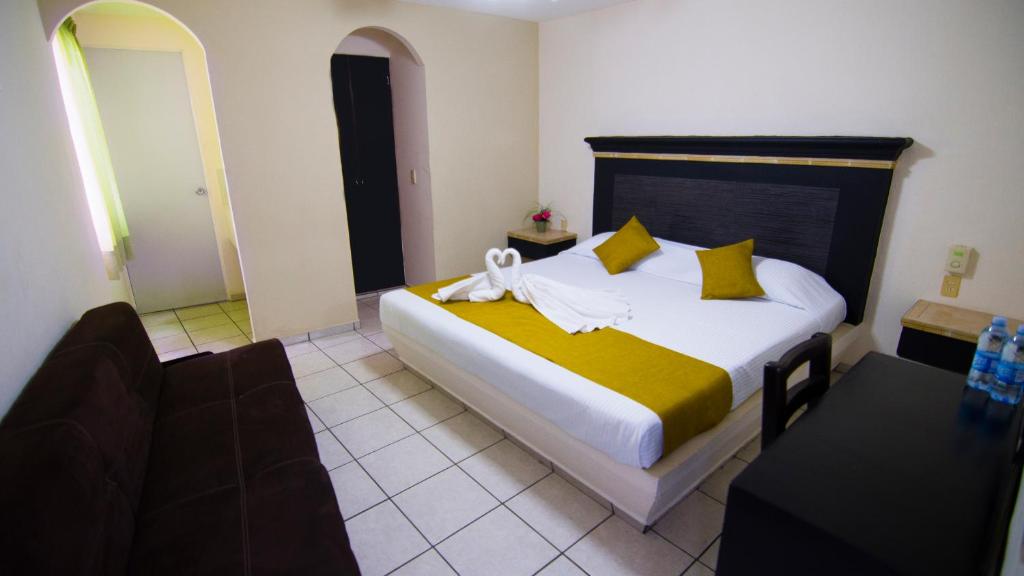 Hotel Tepic photo 2