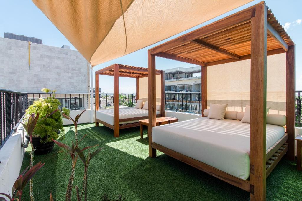 Suites Corazon photo 2