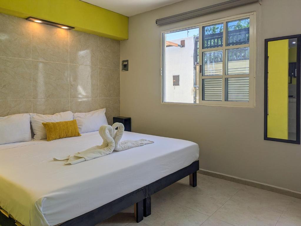2 Spacious Suites King Beds Sleep 8 500m Kid Friendly Beach Kitchen AC Fast WiFi 3B4B photo 2