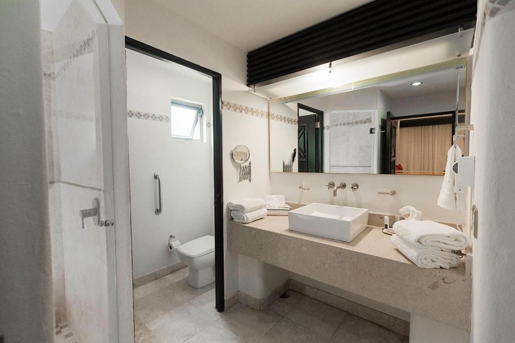 Zafiro Beach Boutique Resort photo 3