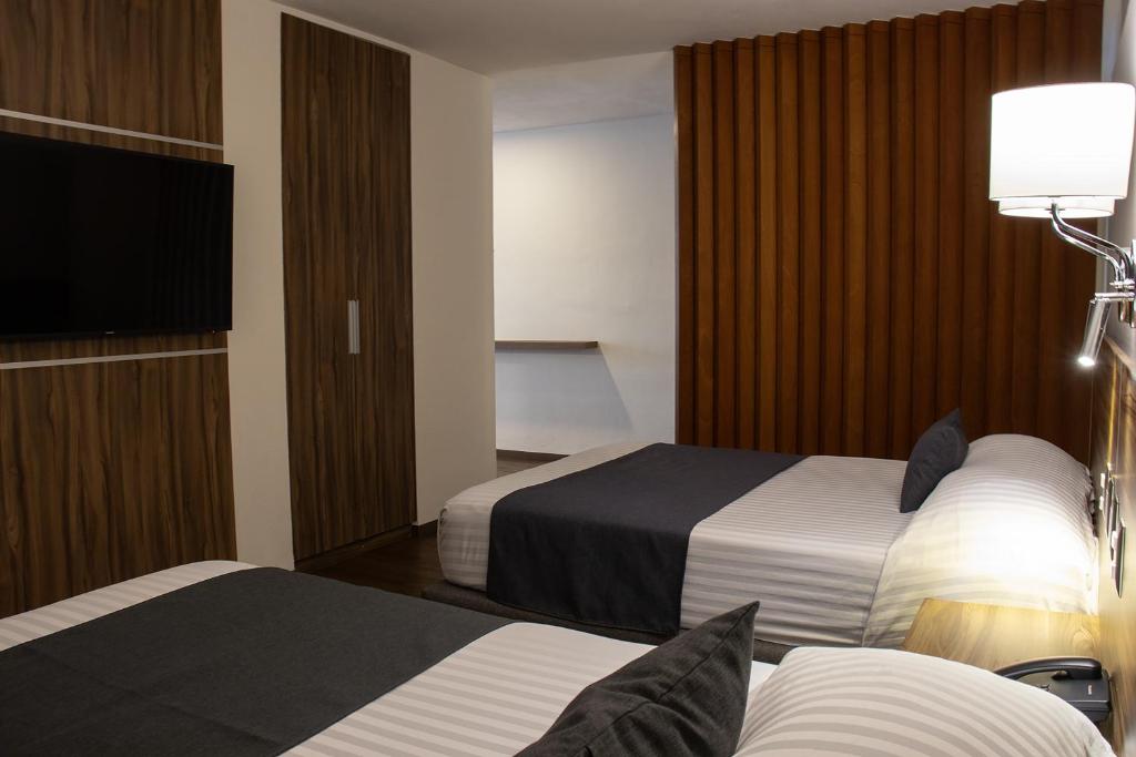 Estanza Hotel & Suites photo 2