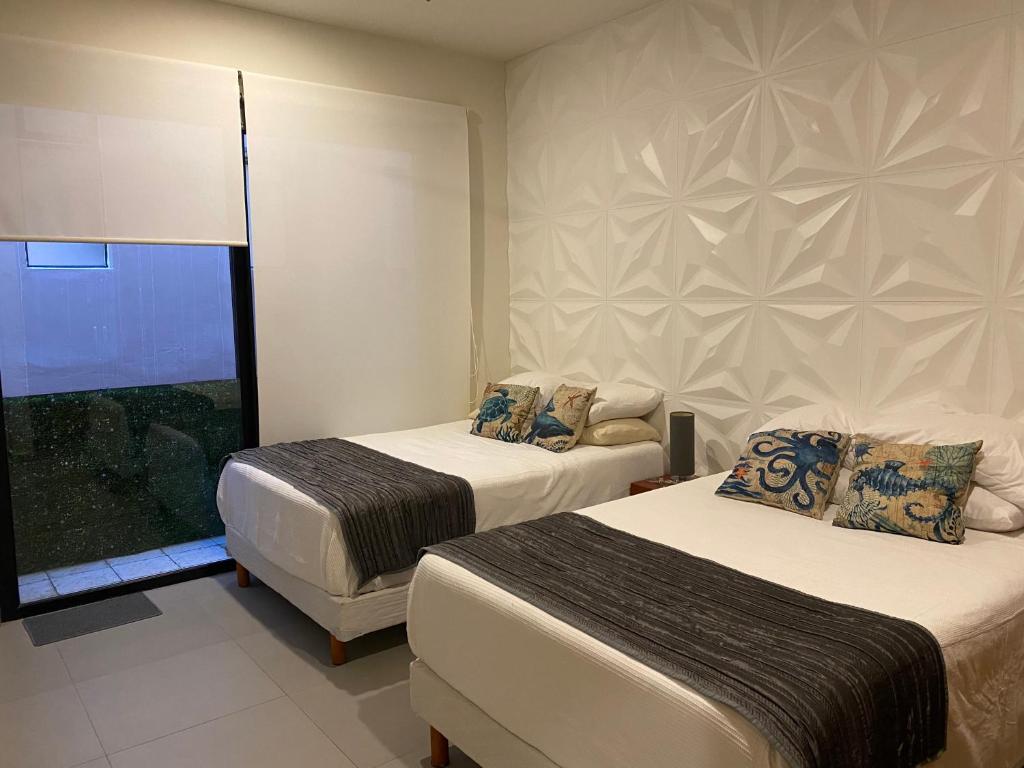 Lunada PH with Private Rooftop and Jacuzzi by Caribe Rentas photo 2
