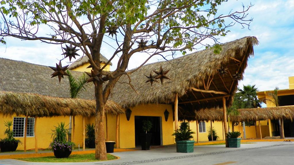 Zar Manzanillo — photo 1
