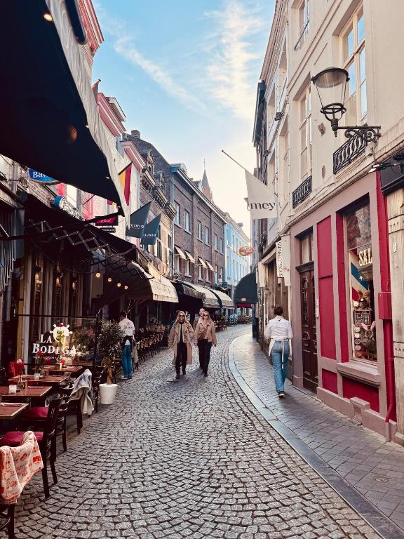 Rooftop Terrace Escape in the Heart of Maastricht — photo 1