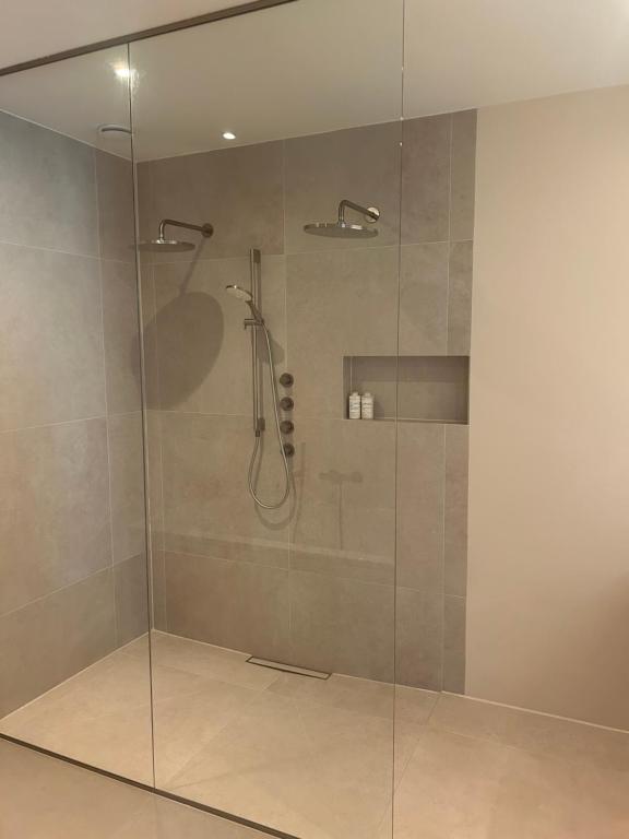 Spacious and lovely home photo 3