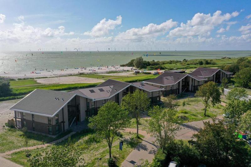 MarinaPark Beach Resort Soal | Beachfront villas — photo 1