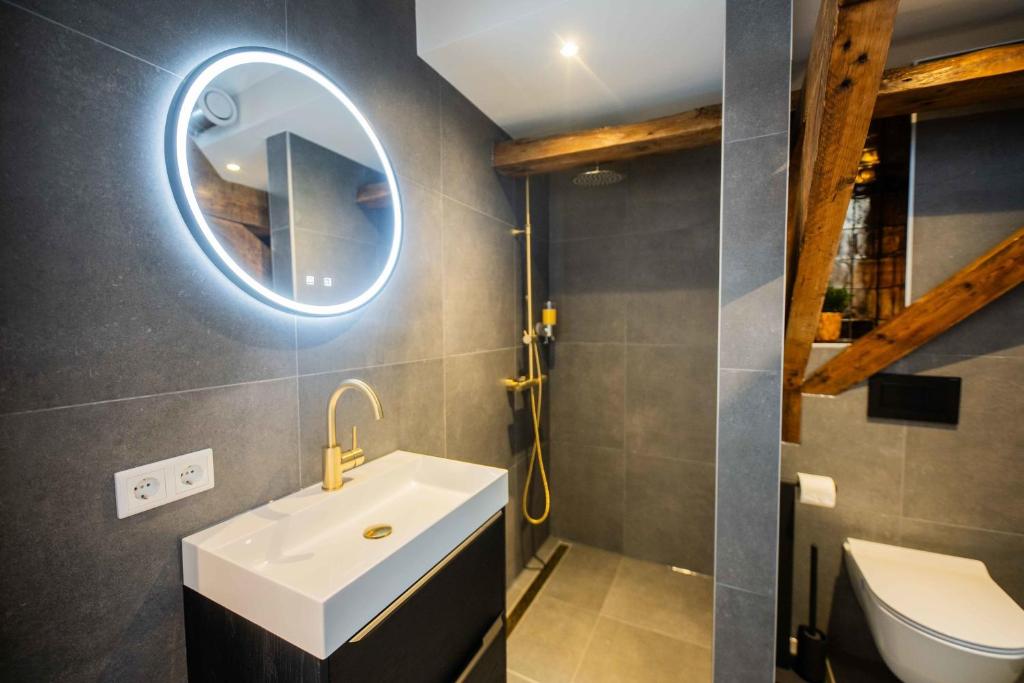 Spectacular 70m2 Penthouse with Terrace - R51C photo 3