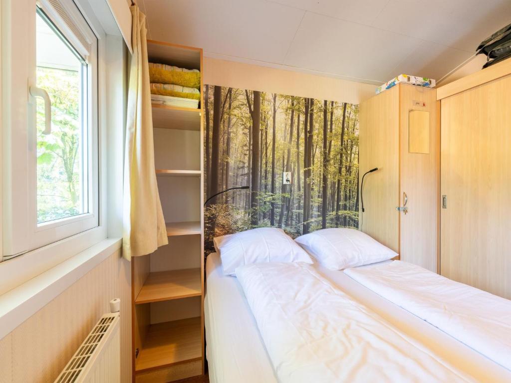Holiday Home in Voorthuizen near Veluwe Forest photo 2