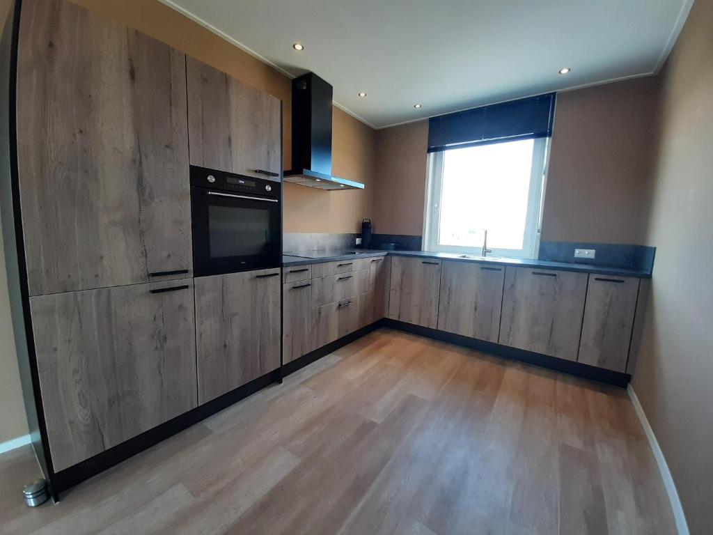 Spacious holiday home in Leons with garden photo 3