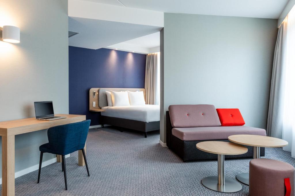 Holiday Inn Express - Almere by IHG photo 2
