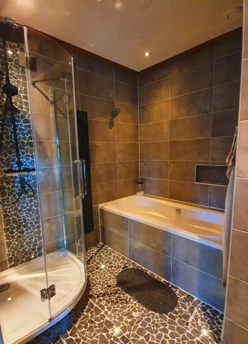 The Barn - Aurora Hoeve - loft met jacuzzi photo 3