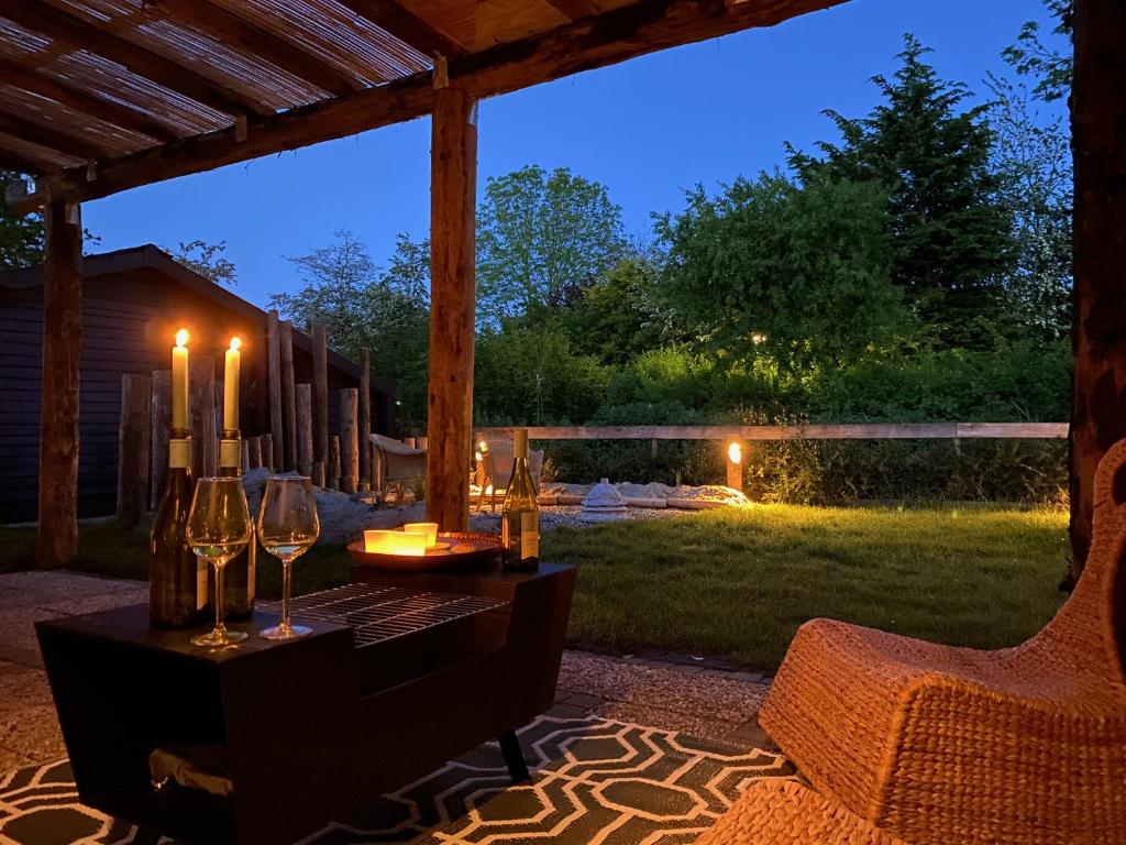 "ZeeLandZon" Holiday home by the lake with Jacuzzi and Sauna — photo 1