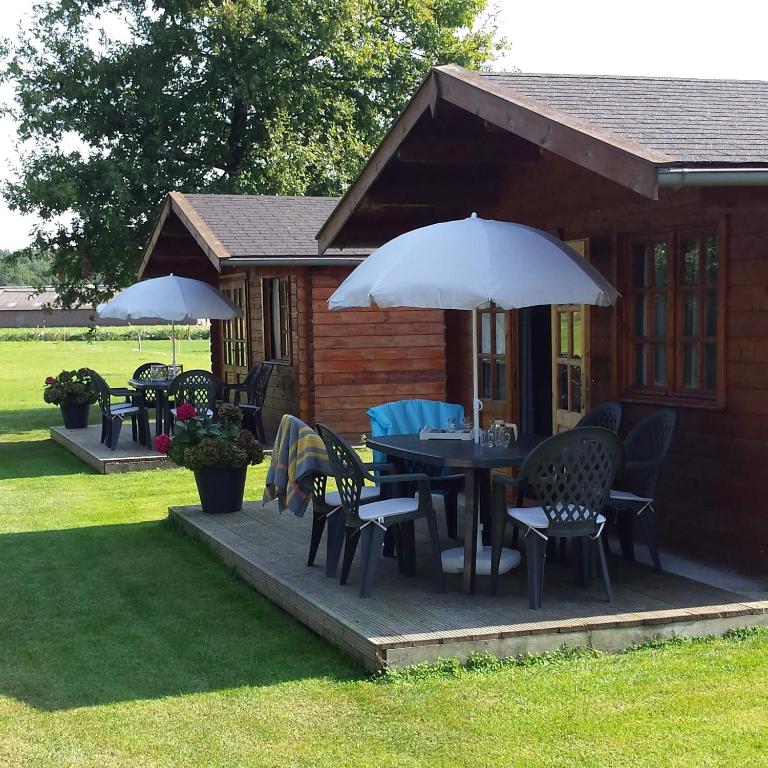 tHoefijzer Luxere Blokhutten 5 pers en Mini Camping — photo 1