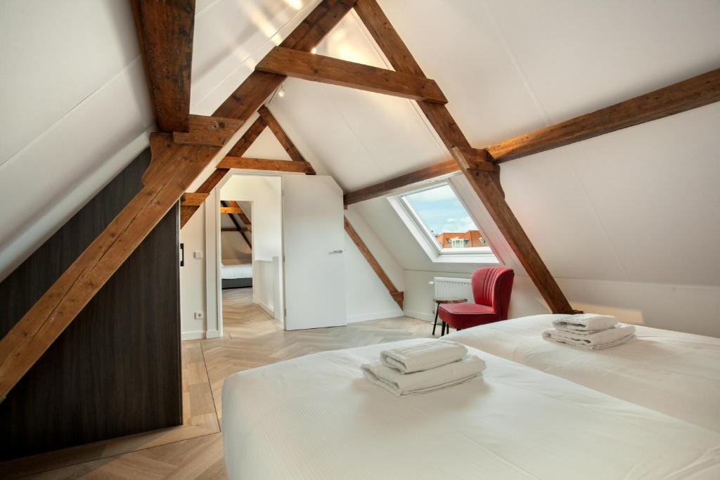 Stayci Serviced Apartments Denneweg photo 2