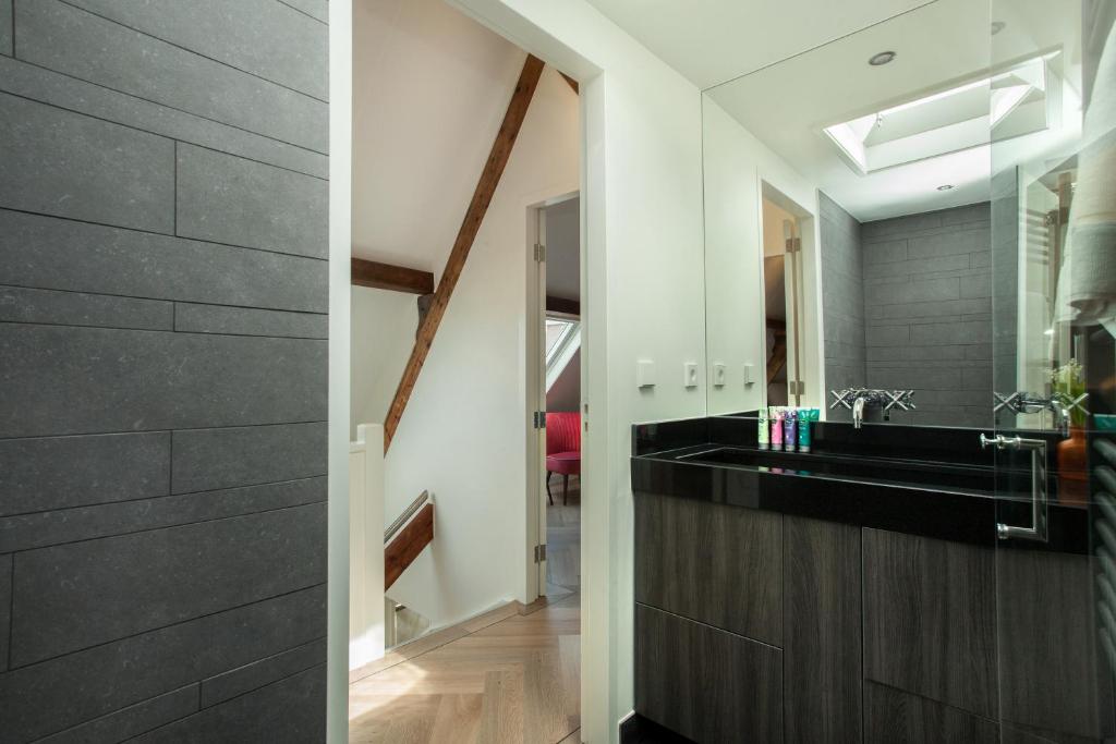 Stayci Serviced Apartments Denneweg photo 3