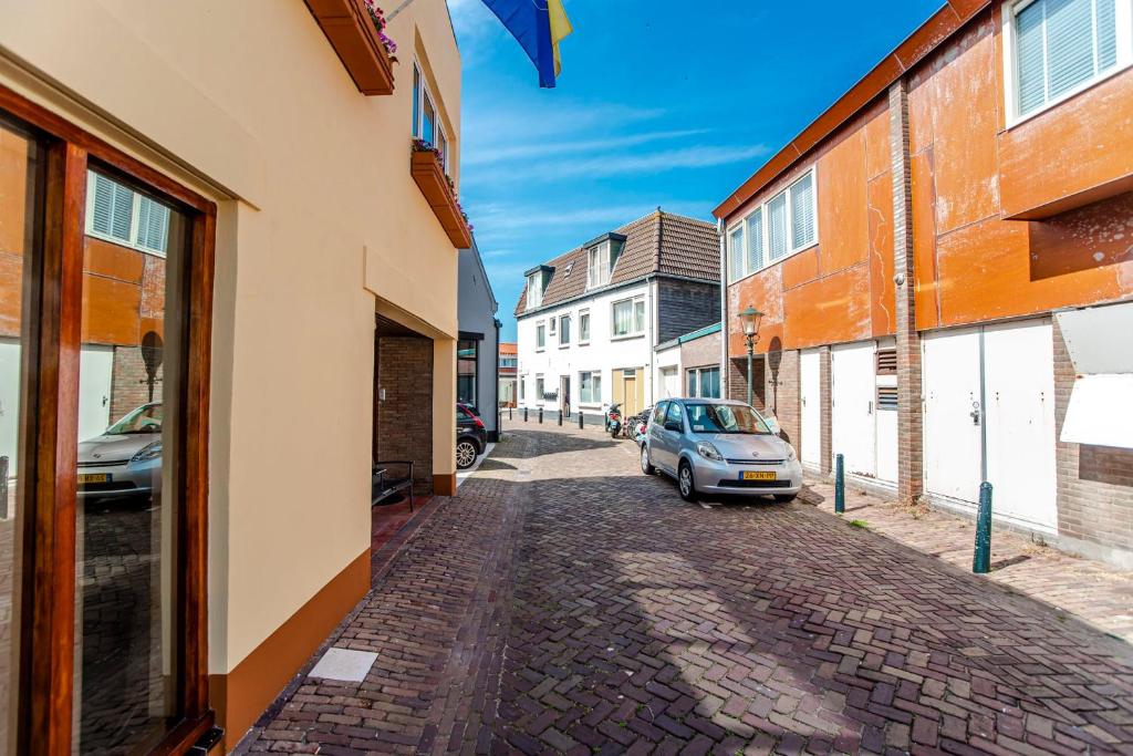 Sunny Spacious Apartment De Bijenkorf photo 2