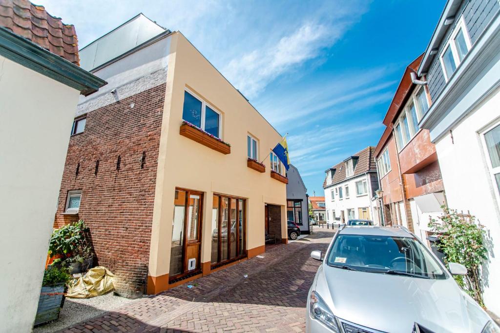Sunny Spacious Apartment De Bijenkorf photo 3