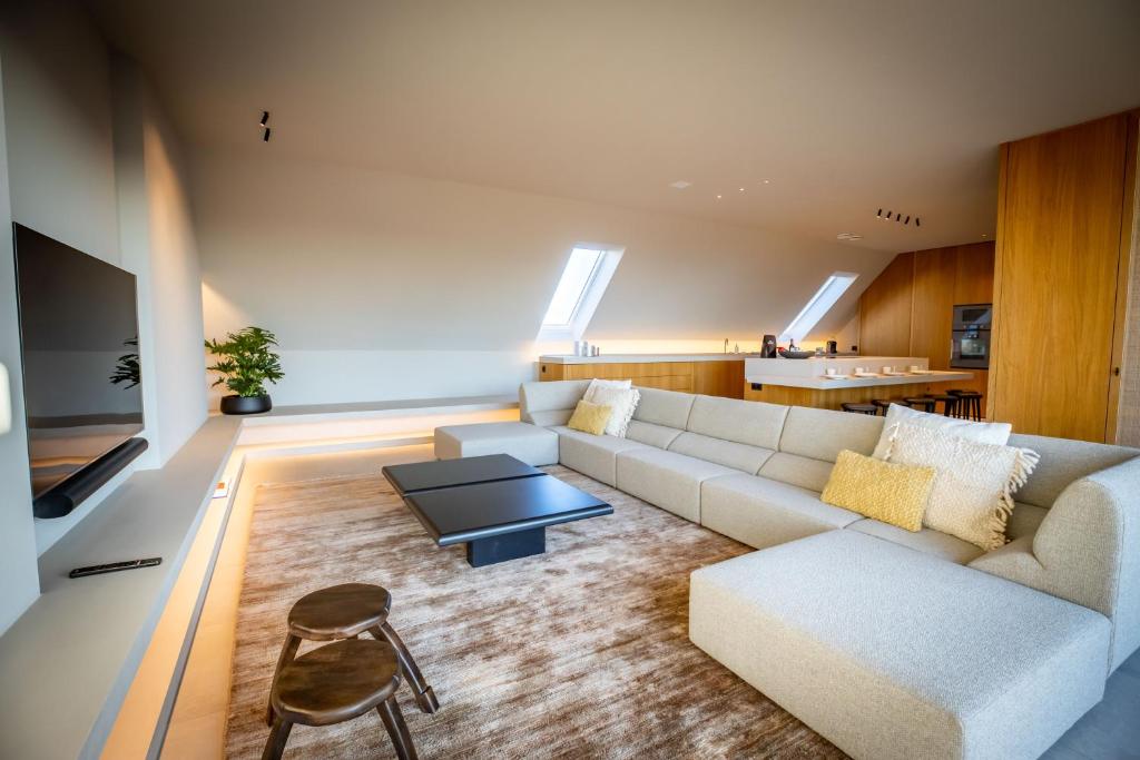 The Penthouse Nami — photo 1