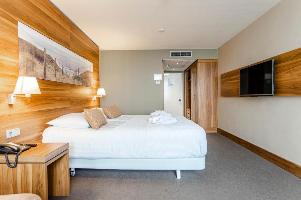 Suite with stunning sea view photo 2