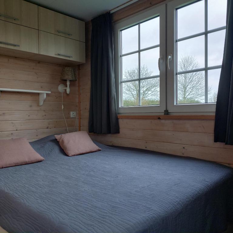 zeeuwse chalet voor 2 personen photo 2