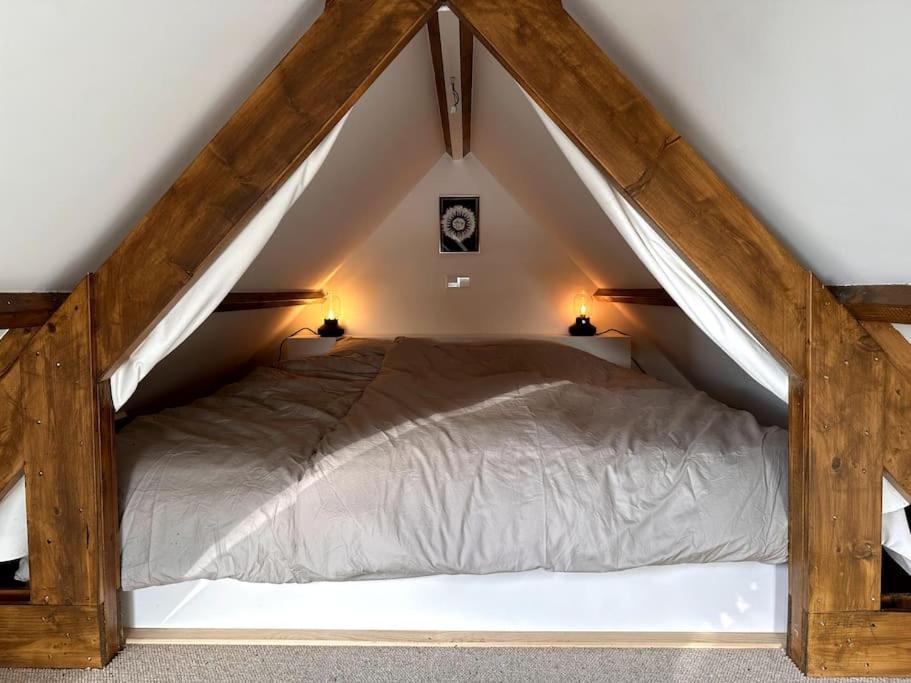 Tiny house of Picasso photo 2