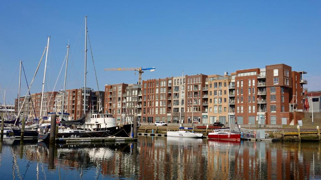 BizStay Harbour I Scheveningen Apartments photo 3