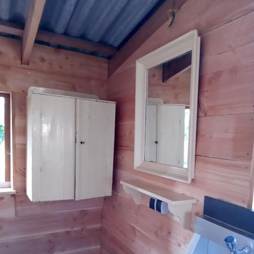 Pipowagen Lidewei Groningen Westerwolde unieke ligging met eigen tuin en vrij uitzicht over veld naar natuurgebied photo 3