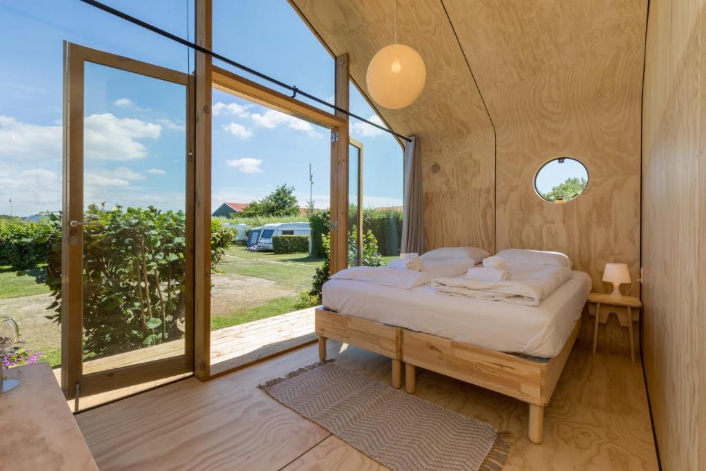 Welcome in - Wikkelhouse met grote tuin en 2 terrassen photo 2