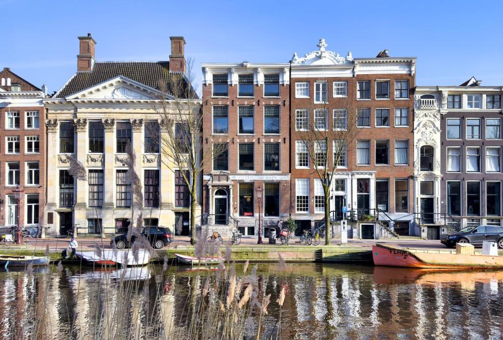 Stayokay Hostel Amsterdam Stadsdoelen — photo 1