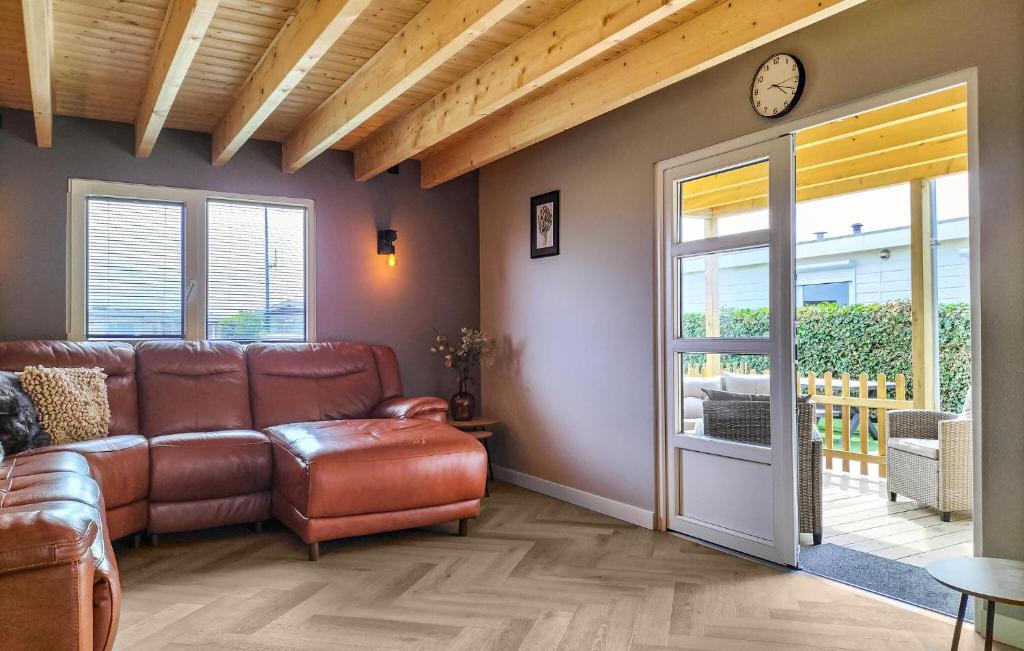 2 Bedroom Beautiful Home In Stavenisse photo 3