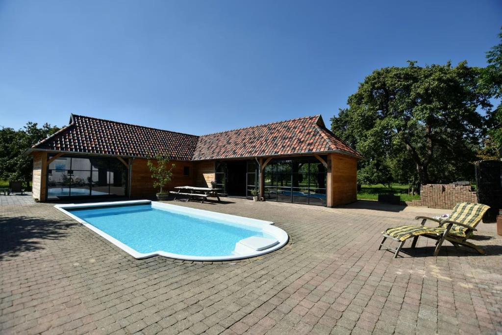 Luxe vakantiehuis met bubbelbad — photo 1
