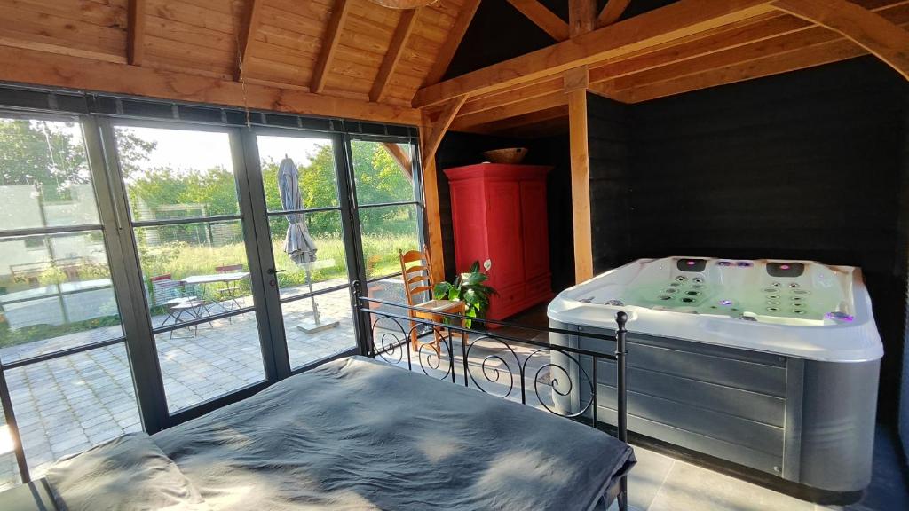 Luxe vakantiehuis met bubbelbad photo 2