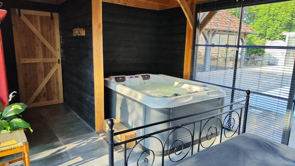 Luxe vakantiehuis met bubbelbad photo 3