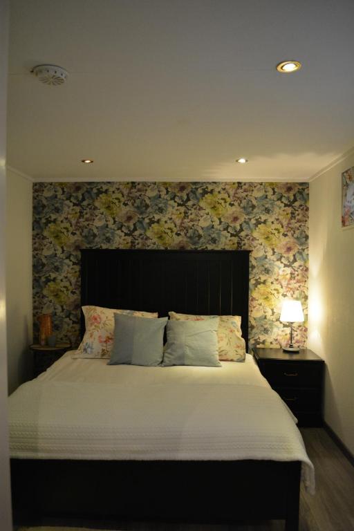 Suite 17 photo 2