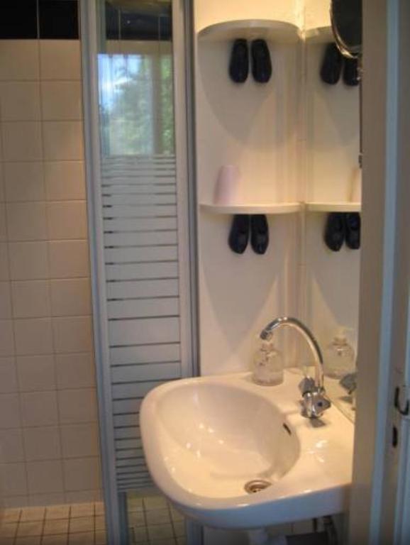 Suite 17 photo 3