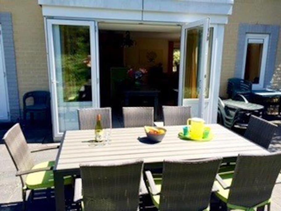 Groot vakantiehuis direct aan het Zeeuwse strand photo 3