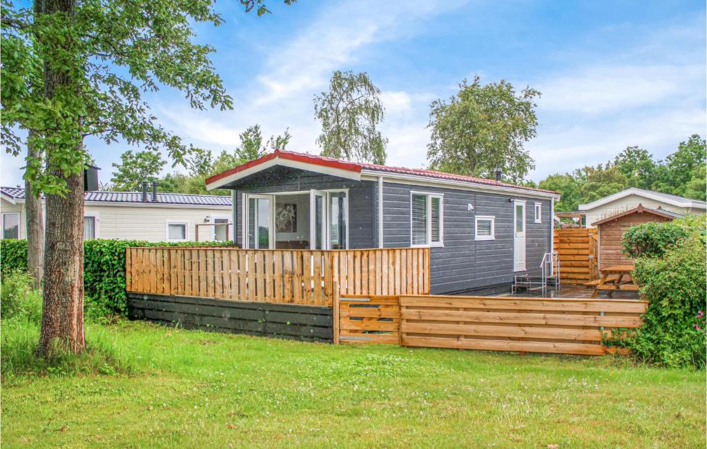 Gorgeous Stacaravan In Lauwersoog photo 2