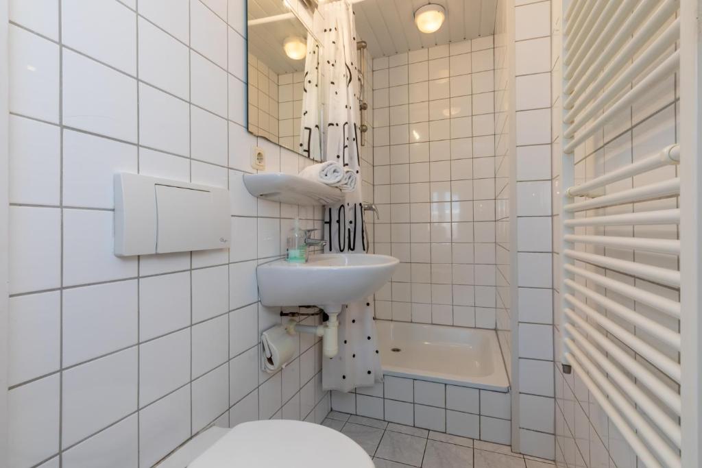 Welcome in - Lichte studio nabij het strand I Zuidstraat 113 photo 3