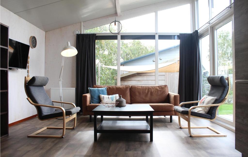 Cozy Home In Sint-Annaland With Wifi photo 2