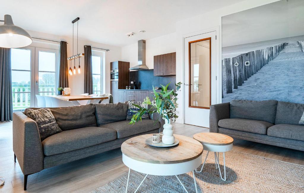 Awesome Apartment In Kamperland photo 3
