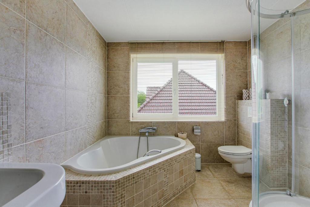 Big Family villa 12p big garden with bathtub and jacuzzi photo 3