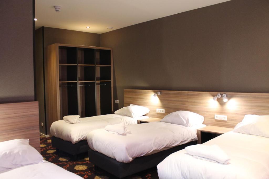 Aston City Hotel photo 2