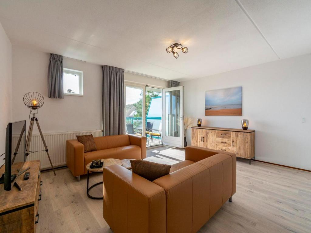 Apartment by Dutch Beach Pet-Friendly — photo 1
