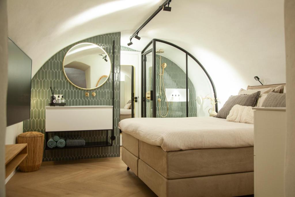 The Stork - In luxe logeren aan de Oudegracht photo 2