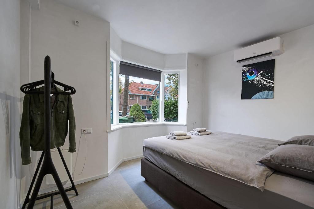 Stratum Apartment No Kitchen Mario's - By T&S photo 2