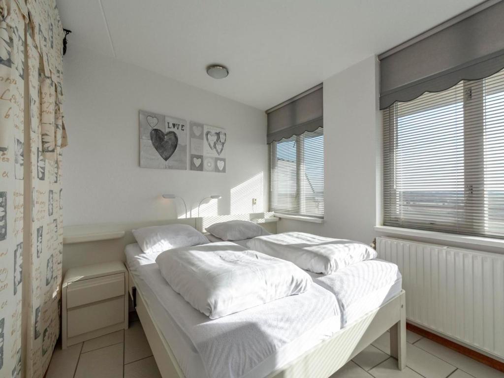 Apartment in Callantsoog by Beach Entrance photo 2