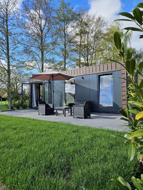 Tiny House 14 photo 2
